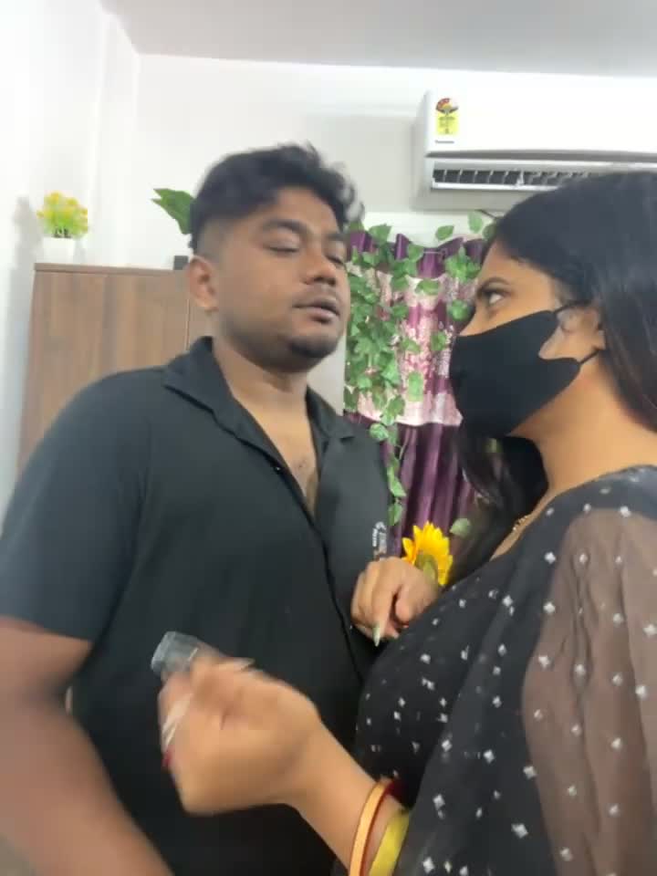 V-Hot-Sweti