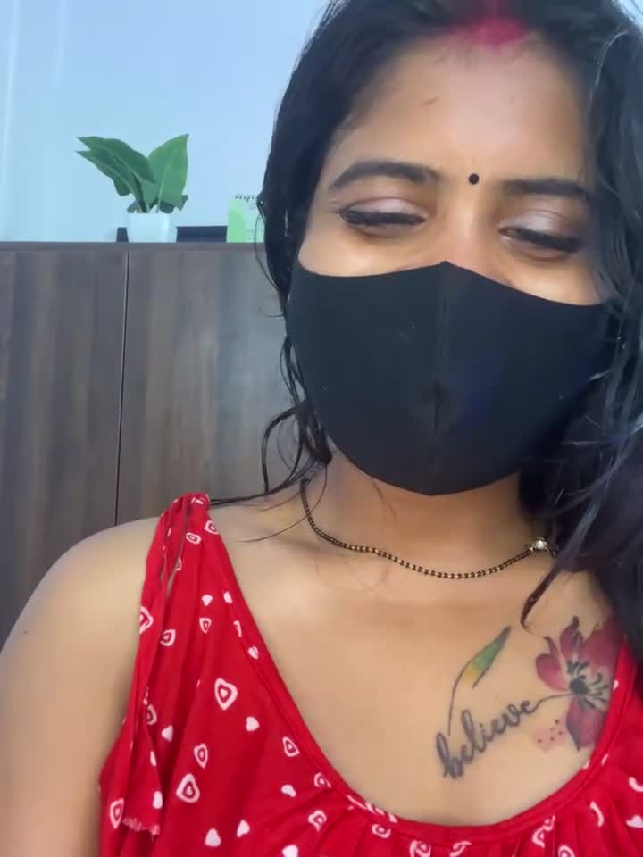 V-Hot-Sweti